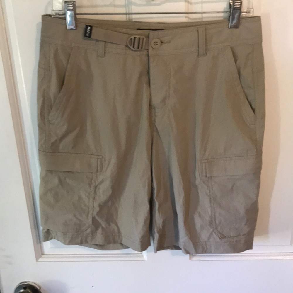 Khaki outdoor shorts